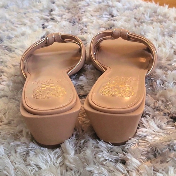 Vince Camuto sandals - Picture 4 of 5